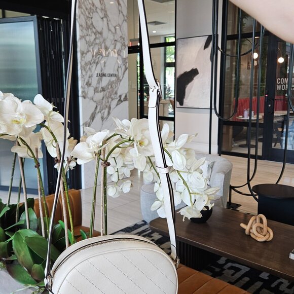 Gucci Blondie Mini Shoulder Bag - Picture 17 of 17